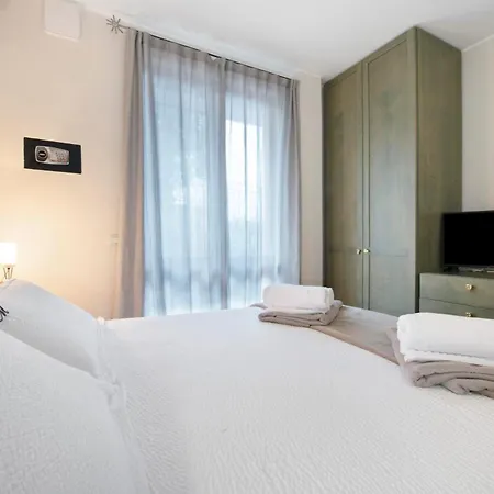 Casa Marina Private Garden Holiday home *