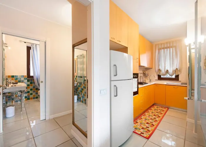 Casa Marina Private Garden Holiday home *